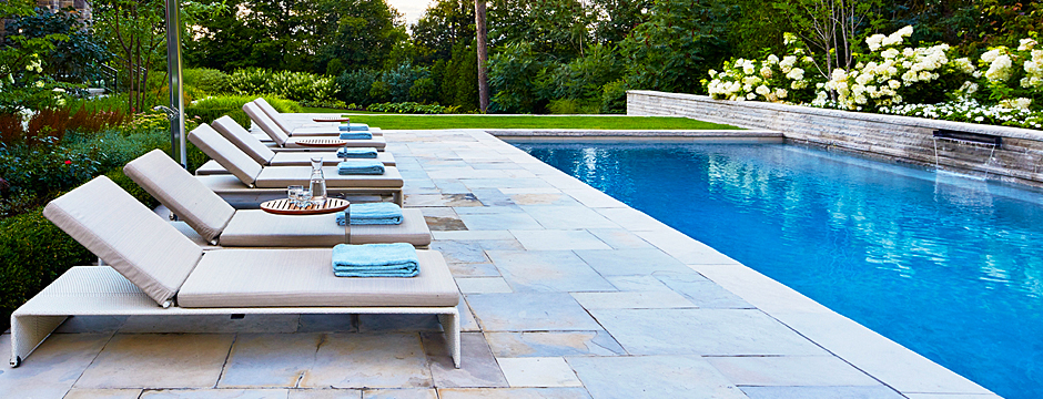 Poolside Lounge